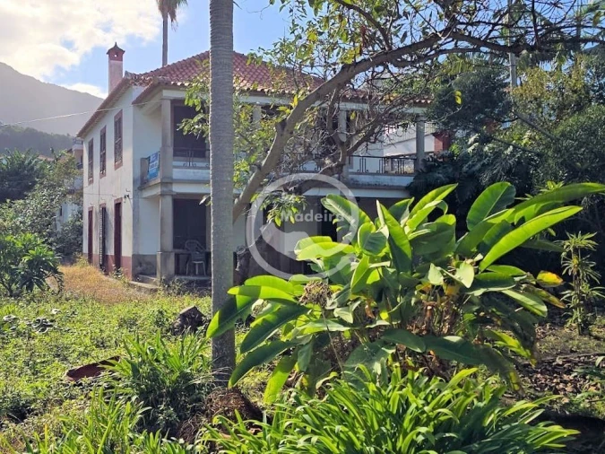 Moradia T4 para Venda em Ponta Delgada Foto 2