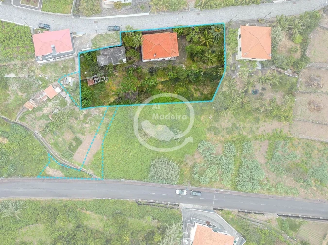 Moradia T4 para Venda em Ponta Delgada Foto 3