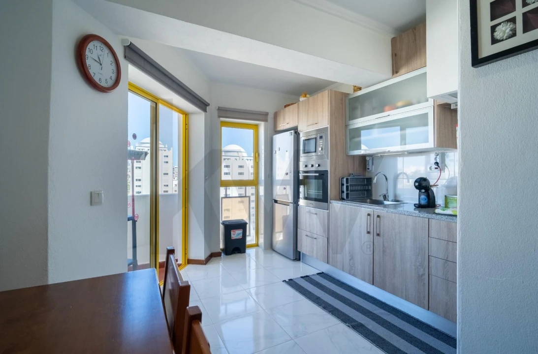Apartamento T1 para Venda em Portimão Foto 8