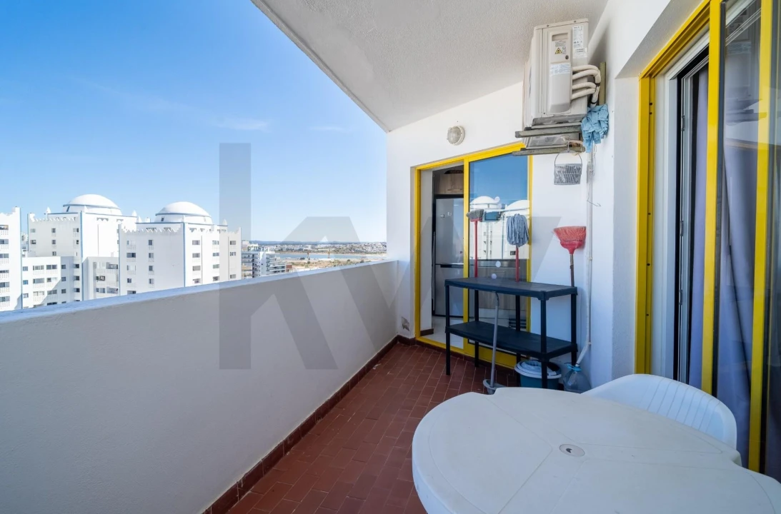 Apartamento T1 para Venda em Portimão Foto 12