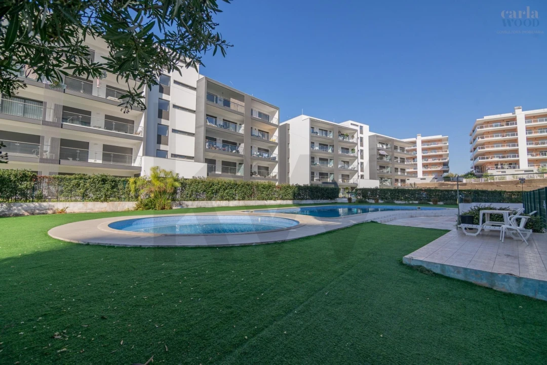 Apartamento T2 para Venda em Portimão Foto 32