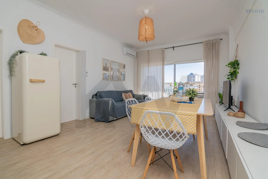 Apartamento T2 para Venda em Portimão Foto 9
