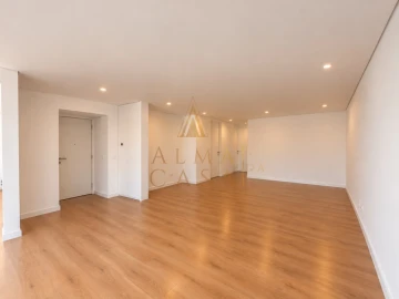 Apartamento T2 para Venda em Ermesinde
