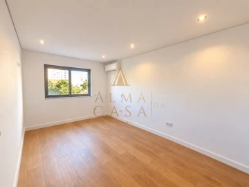 Apartamento T2 para Venda em Ermesinde
