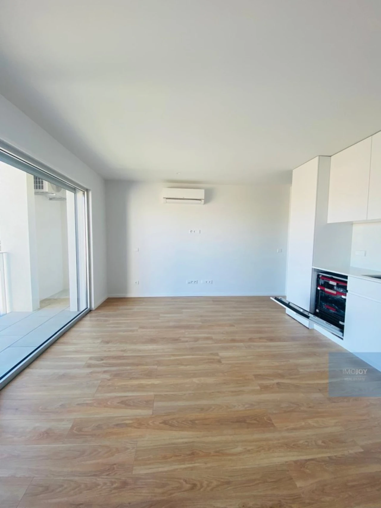 Apartamento T1 para Venda em Campanhã Foto 3