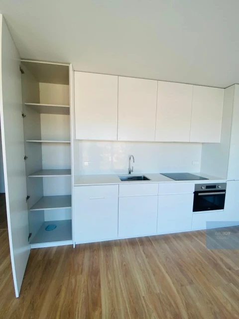 Apartamento T1 para Venda em Campanhã