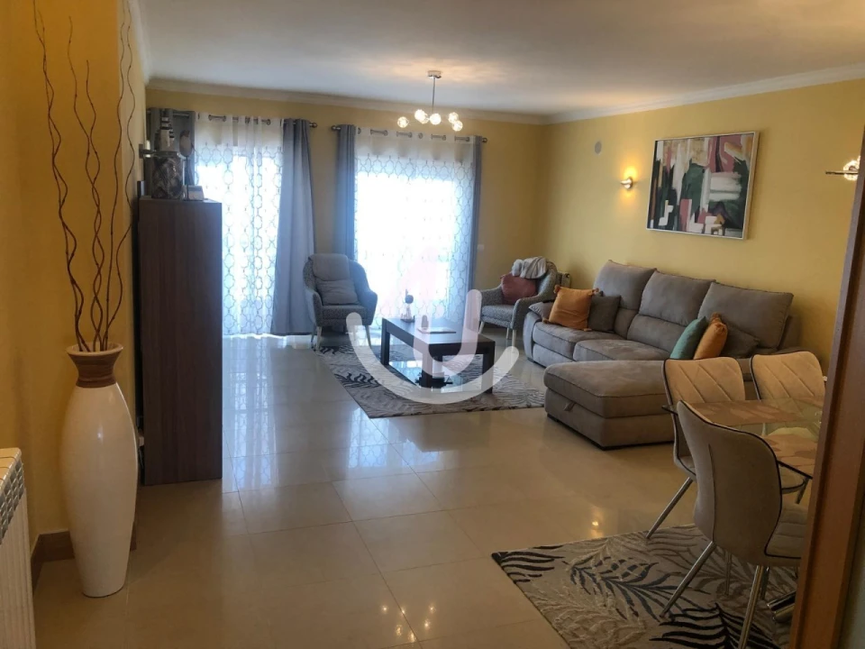 Apartamento T2 para Arrendamento em São Martinho do Porto Foto 12