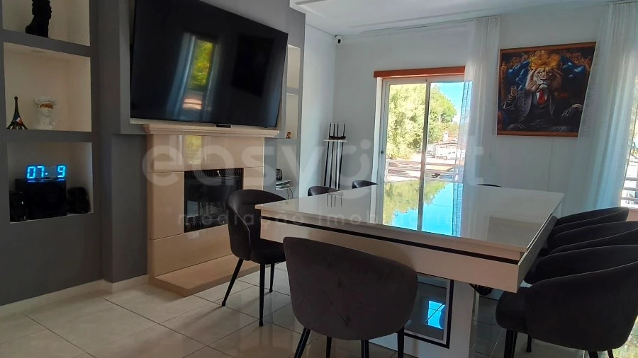 Apartamento T3 para Venda em Marvila, Ribeira Santarém, São Salvador, São Nicolau
