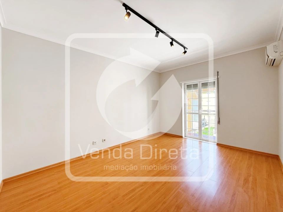 Moradia T3 para Venda em Azeitão (São Lourenço e São Simão) Foto 23