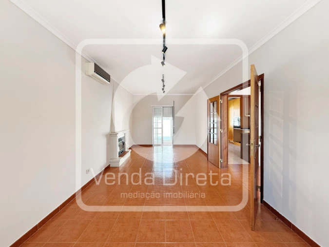 Moradia T3 para Venda em Azeitão (São Lourenço e São Simão) Foto 3