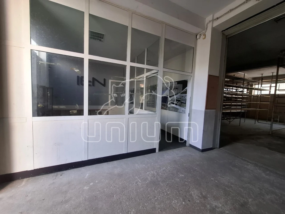 Armazém para Venda em Santa Maria Maior e Monserrate e Meadela Foto 3