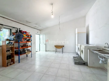 Moradia T5 para Venda em Nossa Sra de Fatima