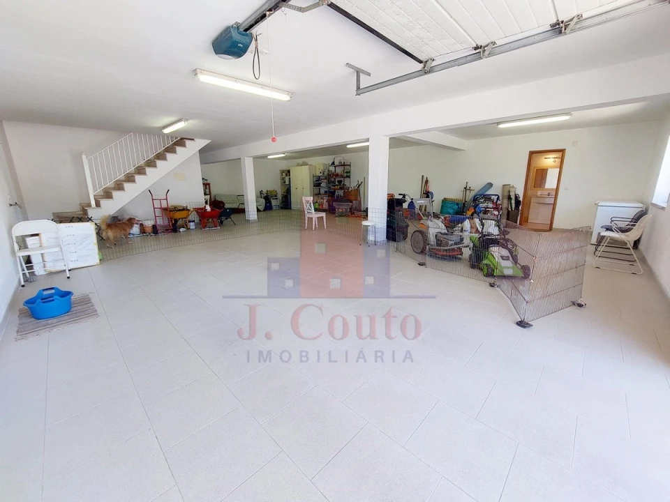 Moradia T3 para Venda em Alvorninha Foto 31