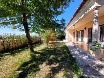 Moradia T3 para Venda em Alvorninha