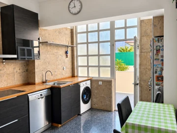 Apartamento T2 para Arrendamento em Venteira