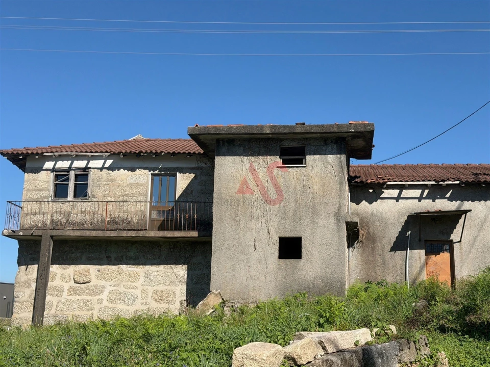 Moradia T3 para Venda em Azurem Foto 2