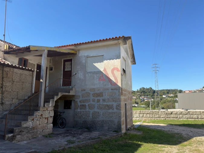 Moradia T3 para Venda em Azurem Foto 13