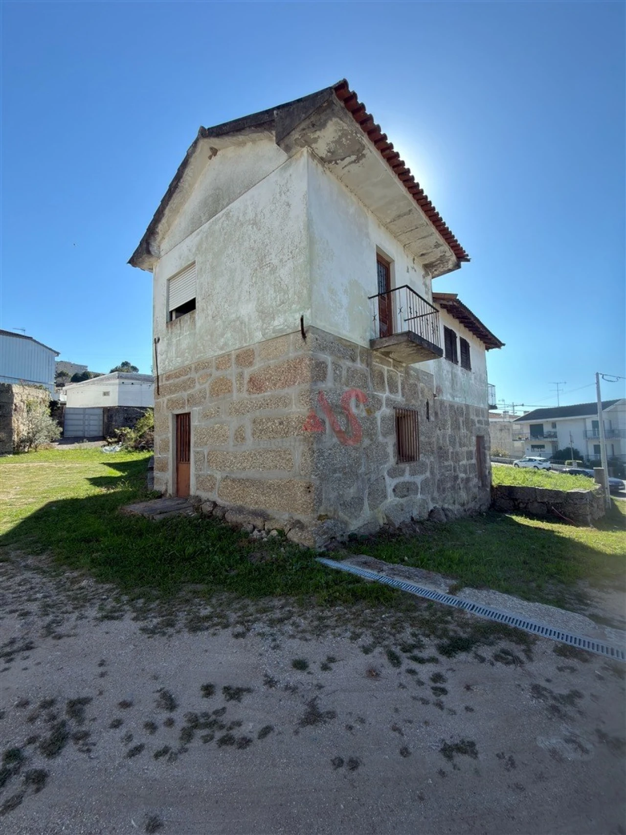 Moradia T3 para Venda em Azurem Foto 6