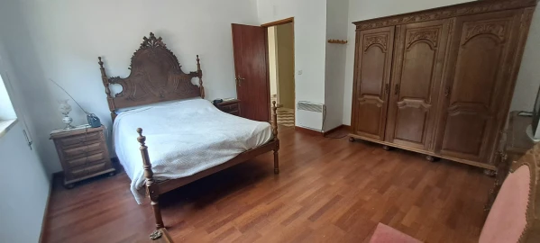 Moradia T4 para Venda em Duas Igrejas