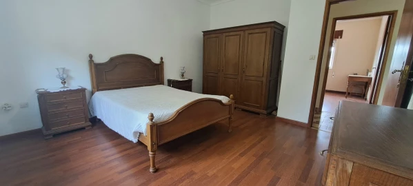 Moradia T4 para Venda em Duas Igrejas