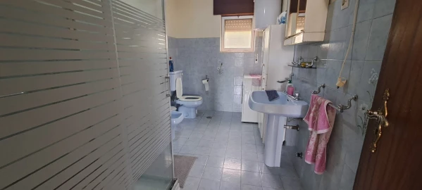 Moradia T4 para Venda em Duas Igrejas