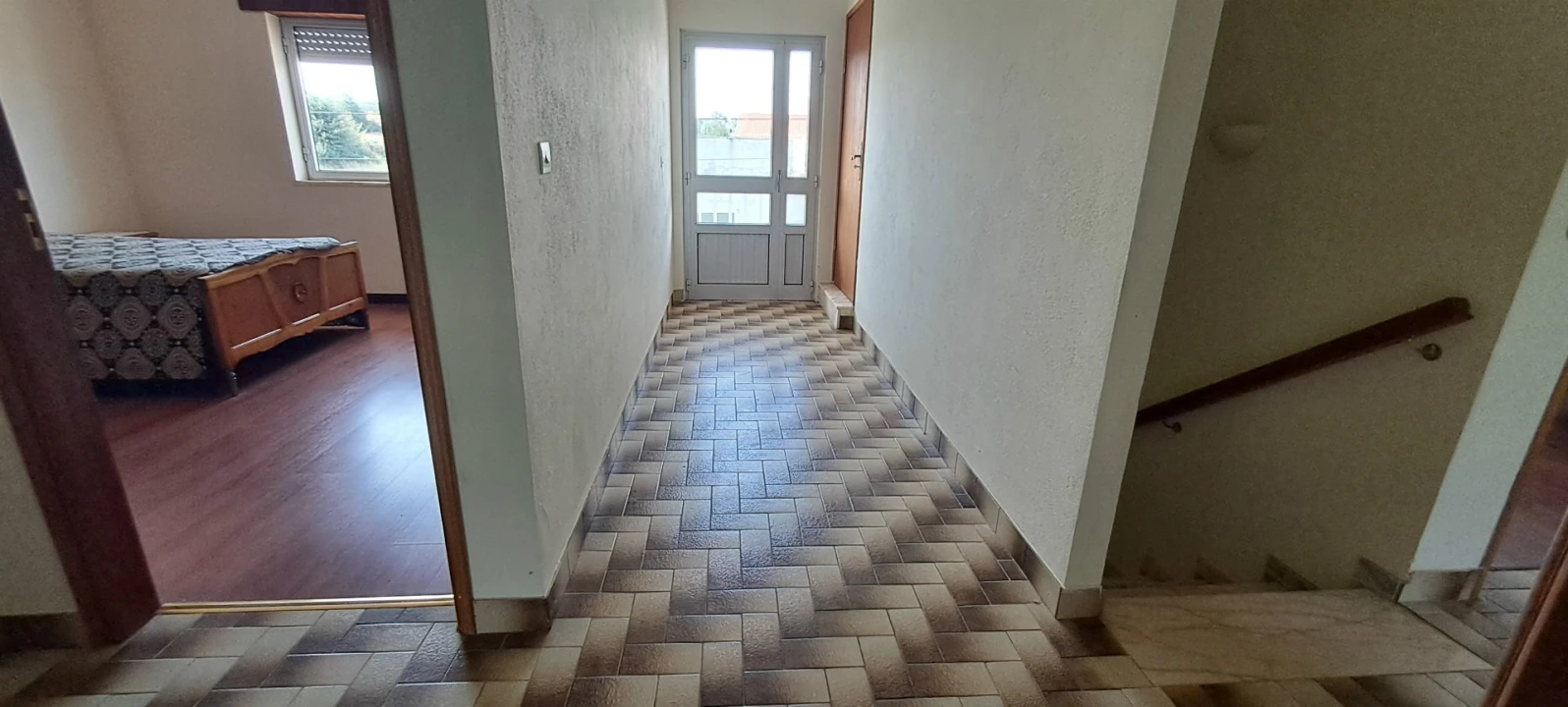 Moradia T4 para Venda em Duas Igrejas Foto 36