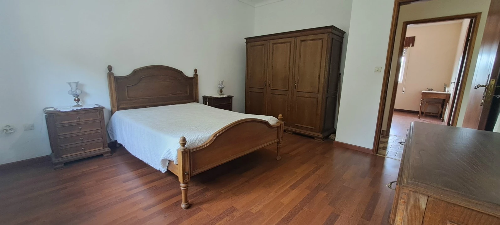 Moradia T4 para Venda em Duas Igrejas Foto 42