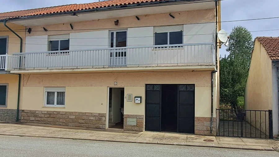 Moradia T4 para Venda em Duas Igrejas