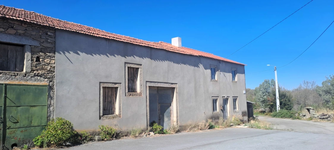 Moradia T2 para Venda em Ifanes e Paradela Foto 4