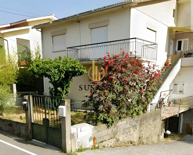 Moradia T3 para Venda em Mundão Foto 10