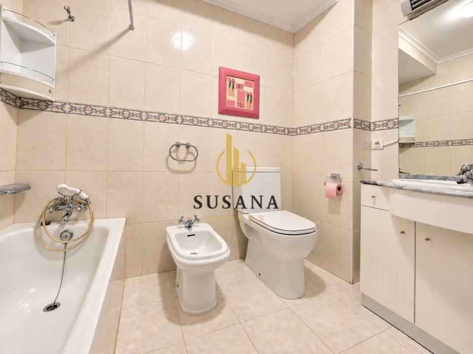 Apartamento T2 para Venda em Britiande Foto 6