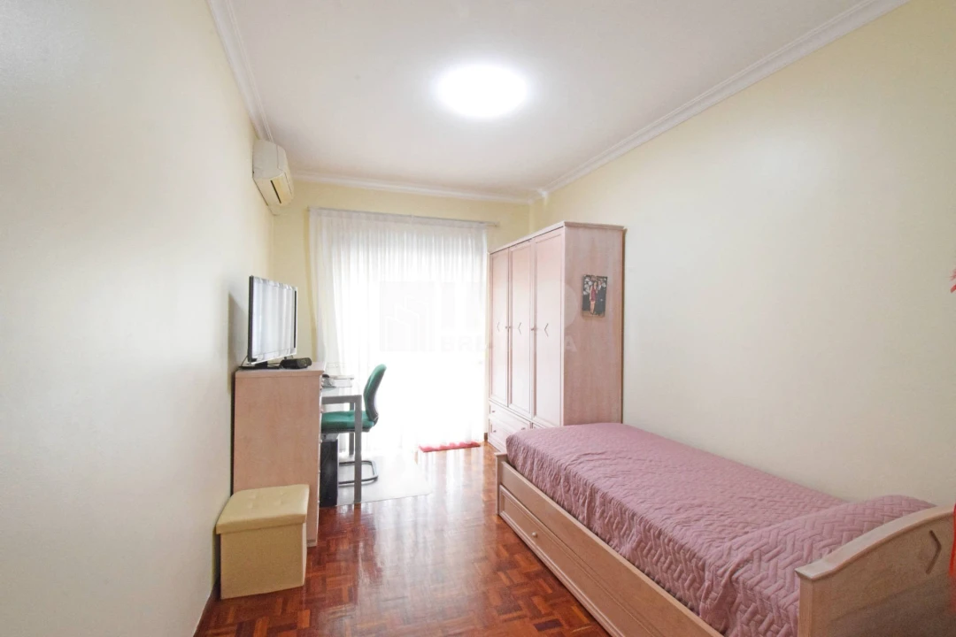 Apartamento T3 para Venda em Covilhã e Canhoso Foto 17