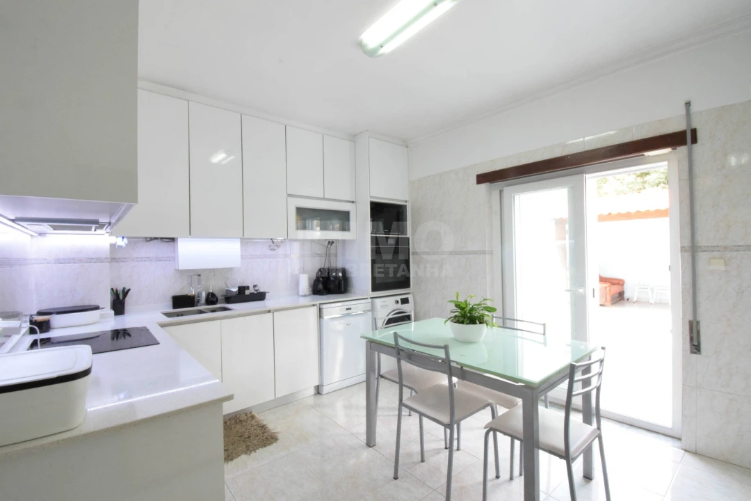 Apartamento T3 para Venda em Covilhã e Canhoso Foto 3