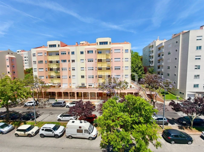 Apartamento T3 para Arrendamento em Ramada e Caneças Foto 16