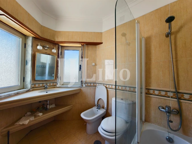 Apartamento T3 para Arrendamento em Ramada e Caneças Foto 27