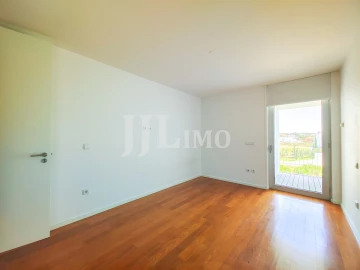 Apartamento T3 para Venda em Queluz e Belas