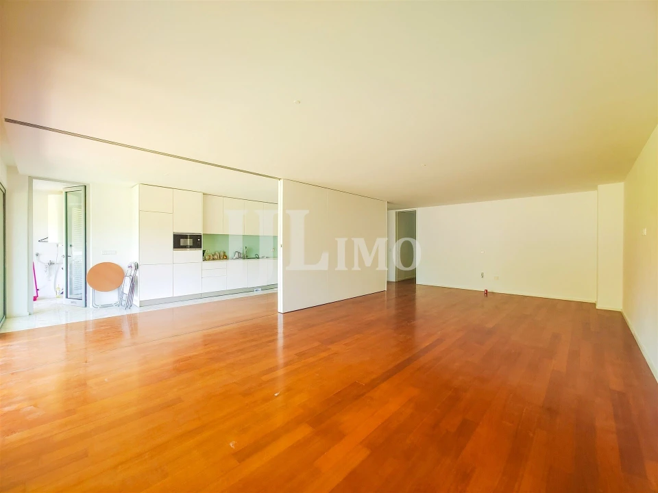 Apartamento T3 para Venda em Queluz e Belas Foto 6
