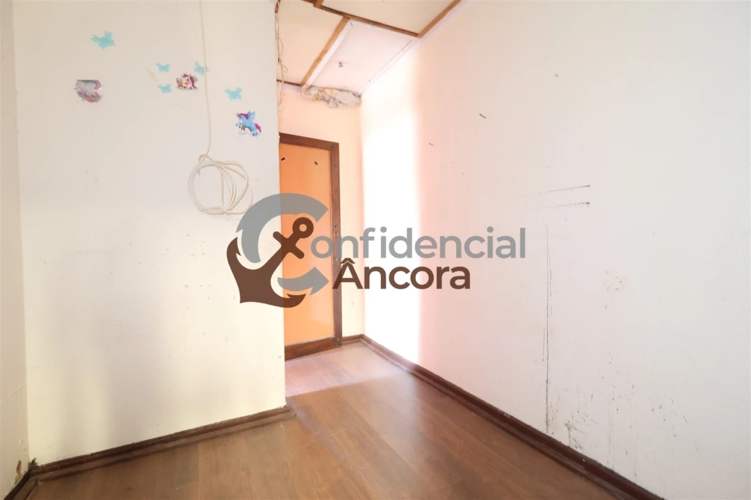 Moradia T3 para Venda em Nespereira Foto 18