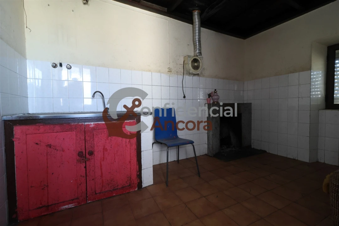 Moradia T3 para Venda em Nespereira Foto 13