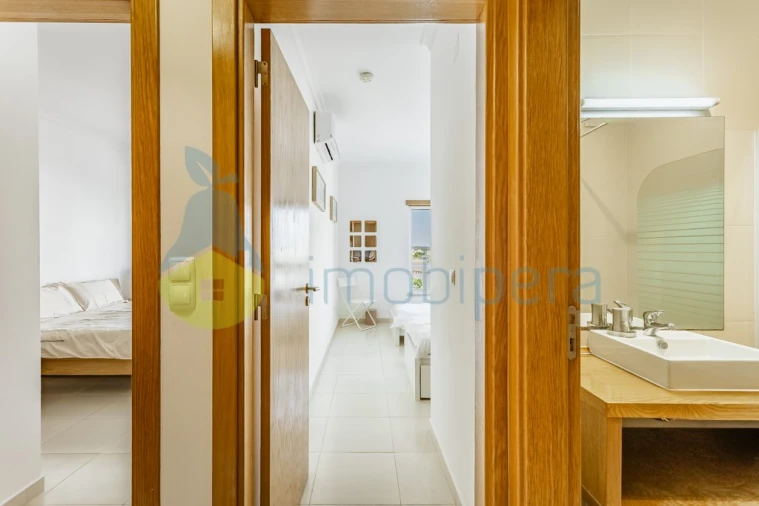 Apartamento T2 para Venda em Armação de Pera Foto 22