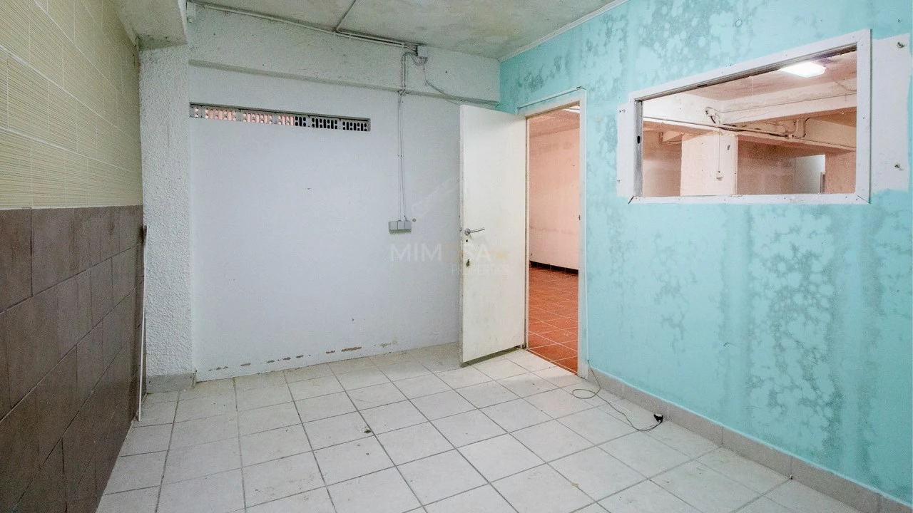 Loja para Venda em Lagos (São Sebastião e Santa Maria) Foto 7