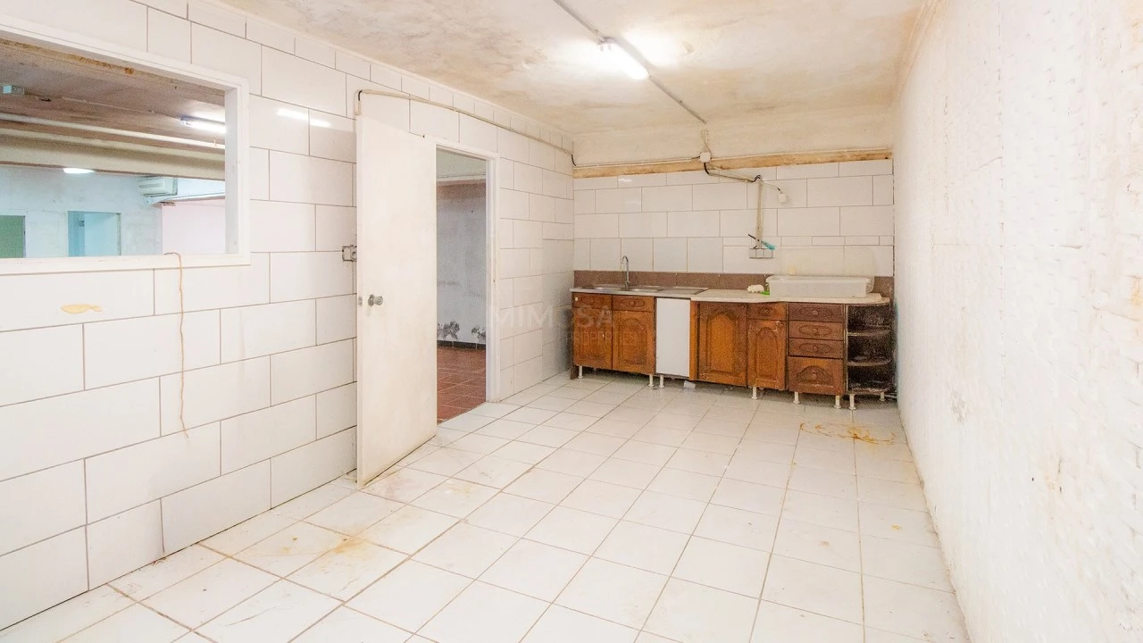 Loja para Venda em Lagos (São Sebastião e Santa Maria) Foto 8