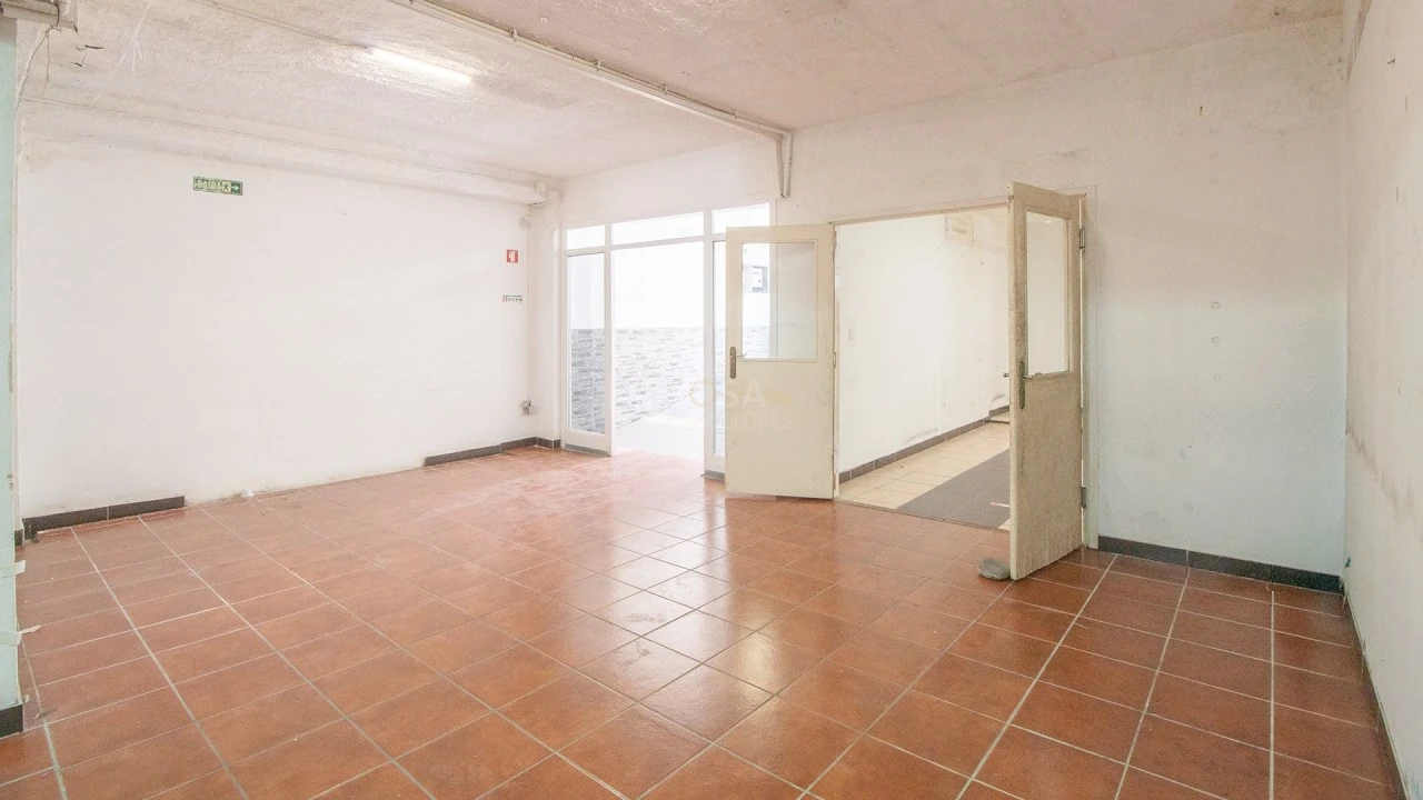 Loja para Venda em Lagos (São Sebastião e Santa Maria) Foto 3
