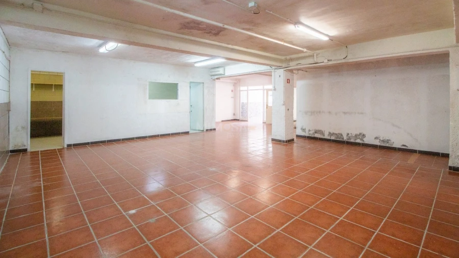 Loja para Venda em Lagos (São Sebastião e Santa Maria) Foto 4