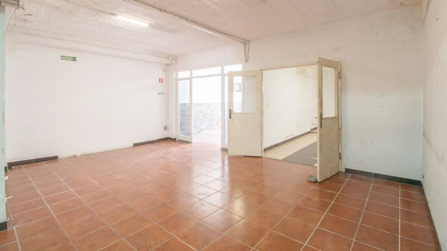 Loja para Venda em Lagos (São Sebastião e Santa Maria) Foto 3