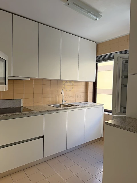 Apartamento T3 para Venda em Aldoar, Foz do Douro e Nevogilde