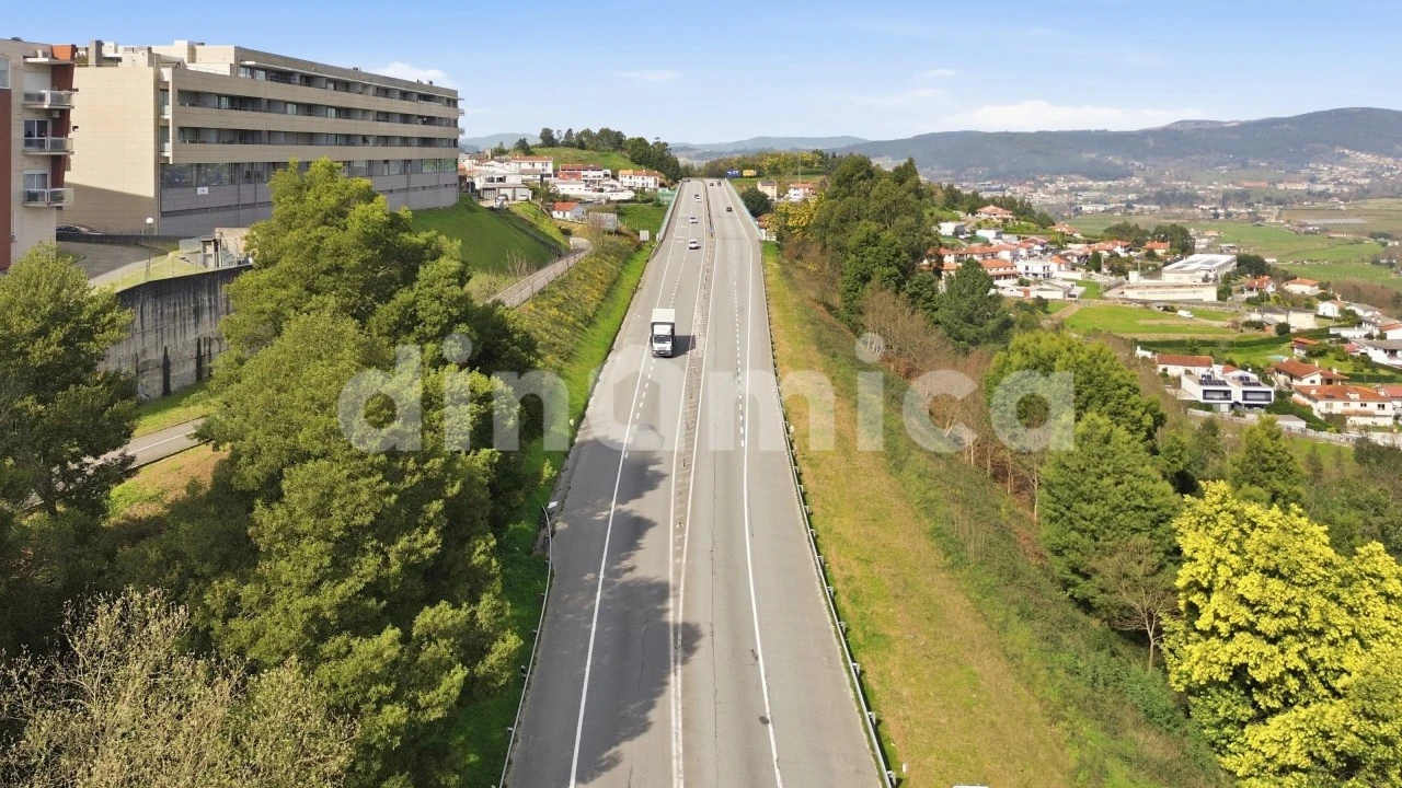 Moradia T3 para Venda em Mesão Frio Foto 7