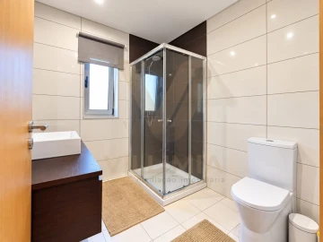 Moradia T3 para Venda em Rebordões (Santa Maria)