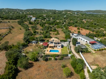 Moradia T3 para Venda em Loule (São Clemente)