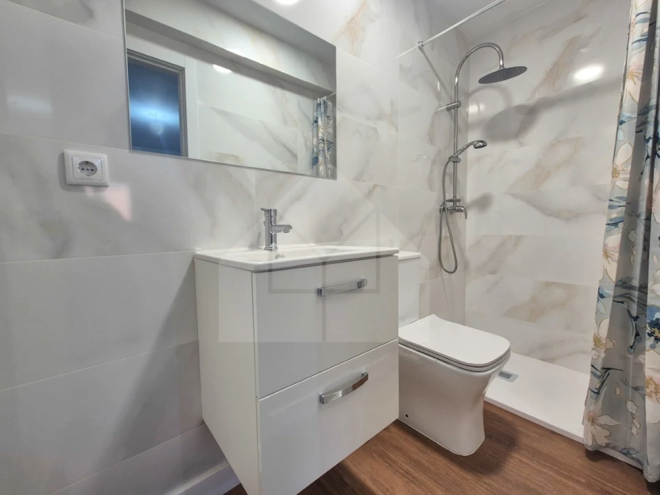 Apartamento T3 para Venda em Algueirão-Mem Martins Foto 4